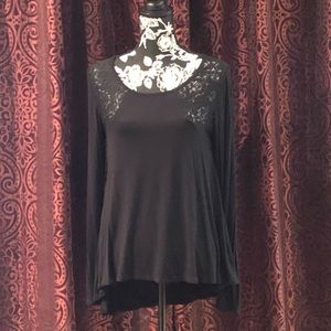 🌞 4/$25 Summer Sale 🌞 Nice black tunic top